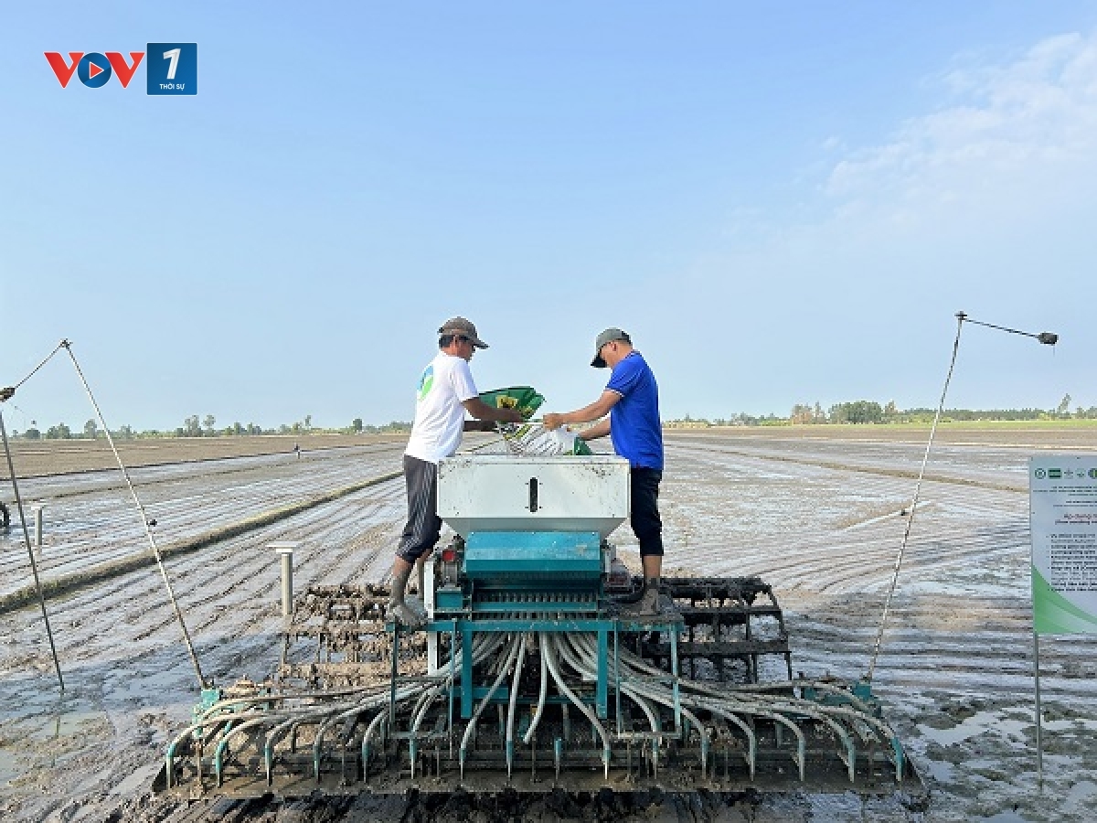 Cơ giới hóa nâng cao hiệu quả sản xuất nông nghiệp